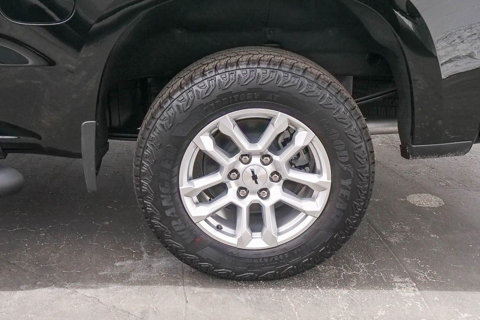 2026 Chevrolet Silverado 1500 Crew Cab Short Box 4-Wheel Drive RST