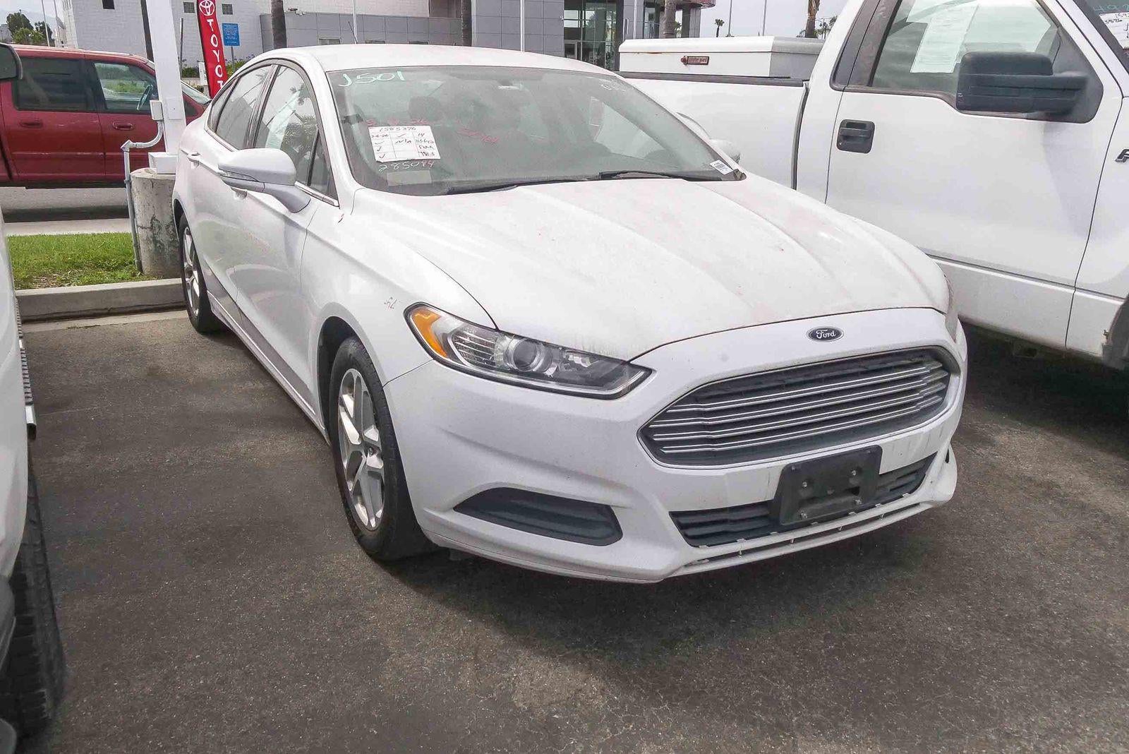 2014 Ford Fusion SE