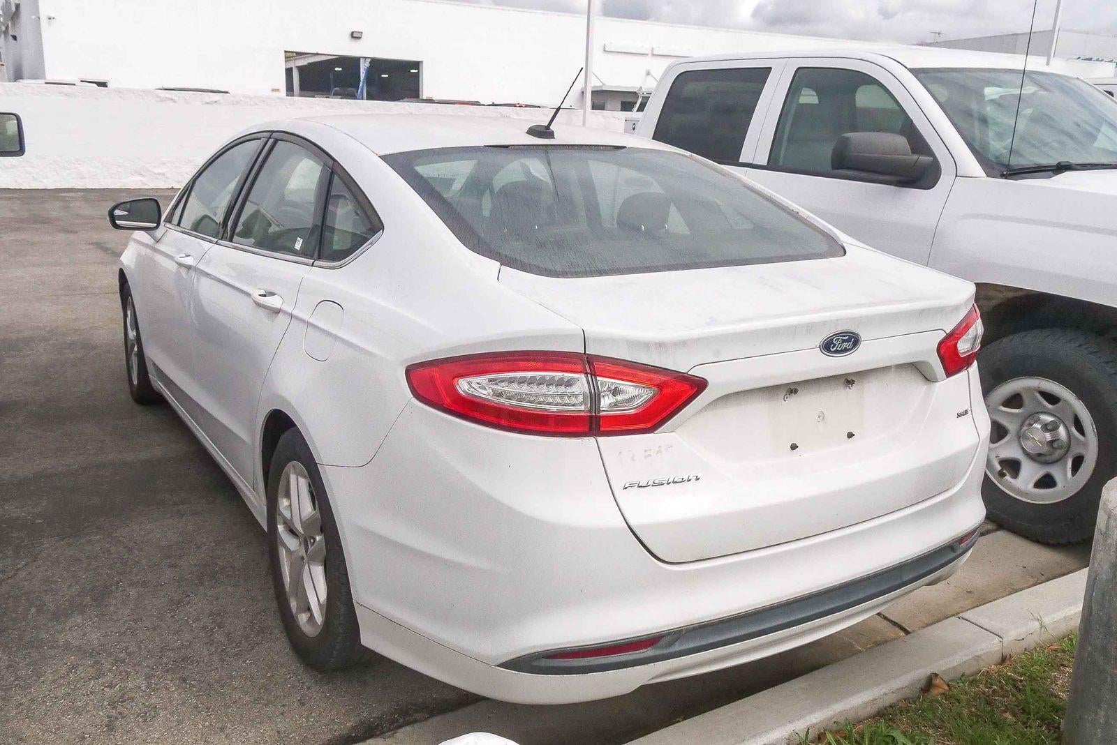 2014 Ford Fusion SE