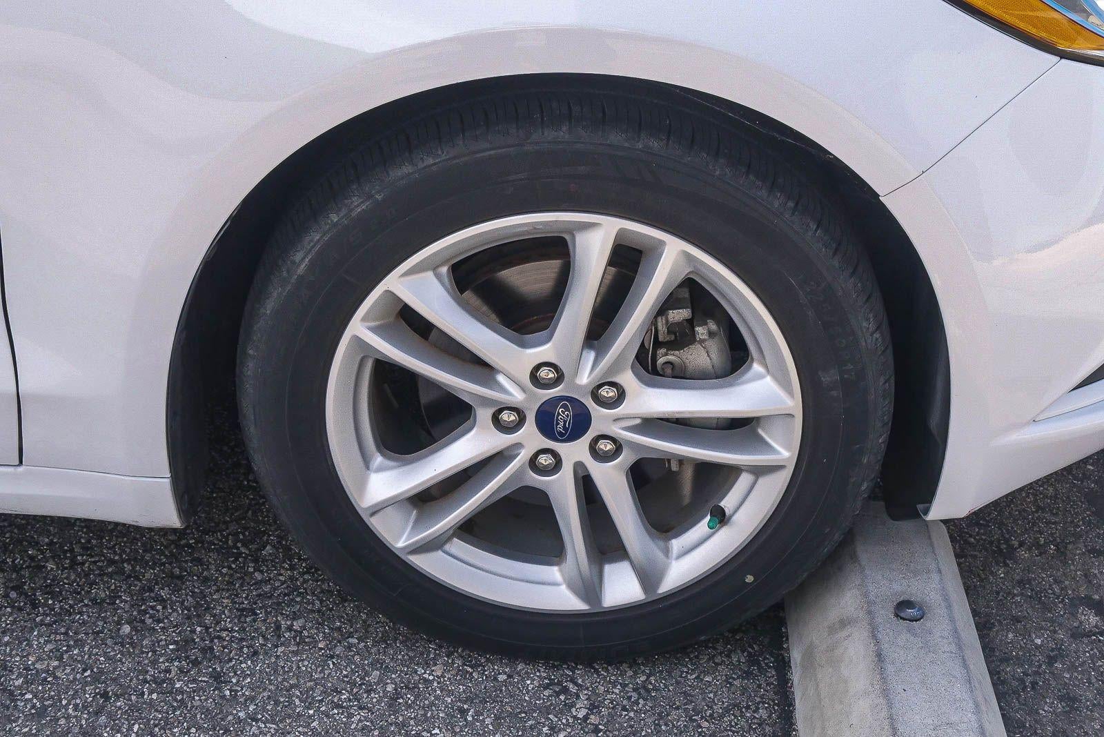 2018 Ford Fusion Hybrid Base