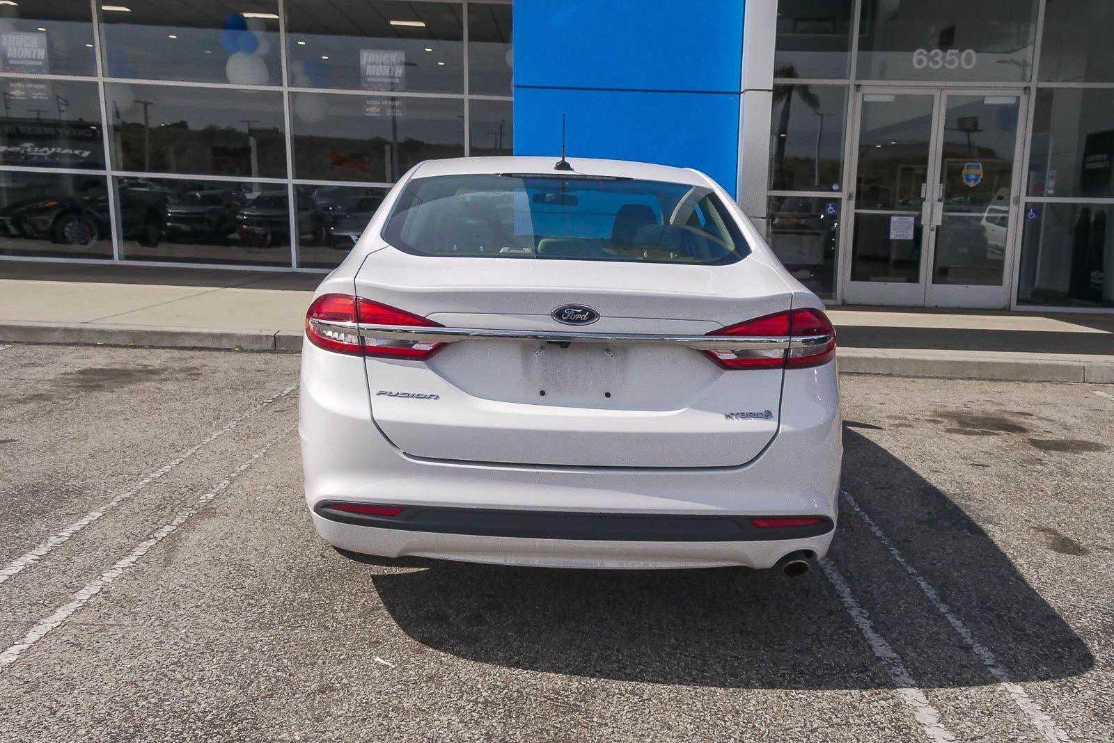 2018 Ford Fusion Hybrid Base