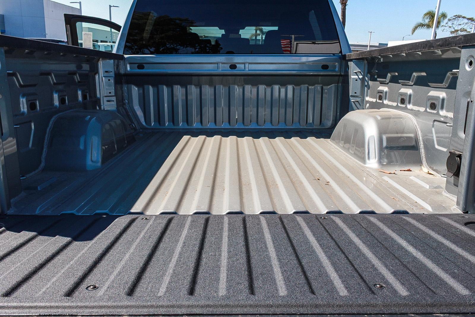 2026 Chevrolet Silverado 1500 Crew Cab Short Box 2-Wheel Drive Custom