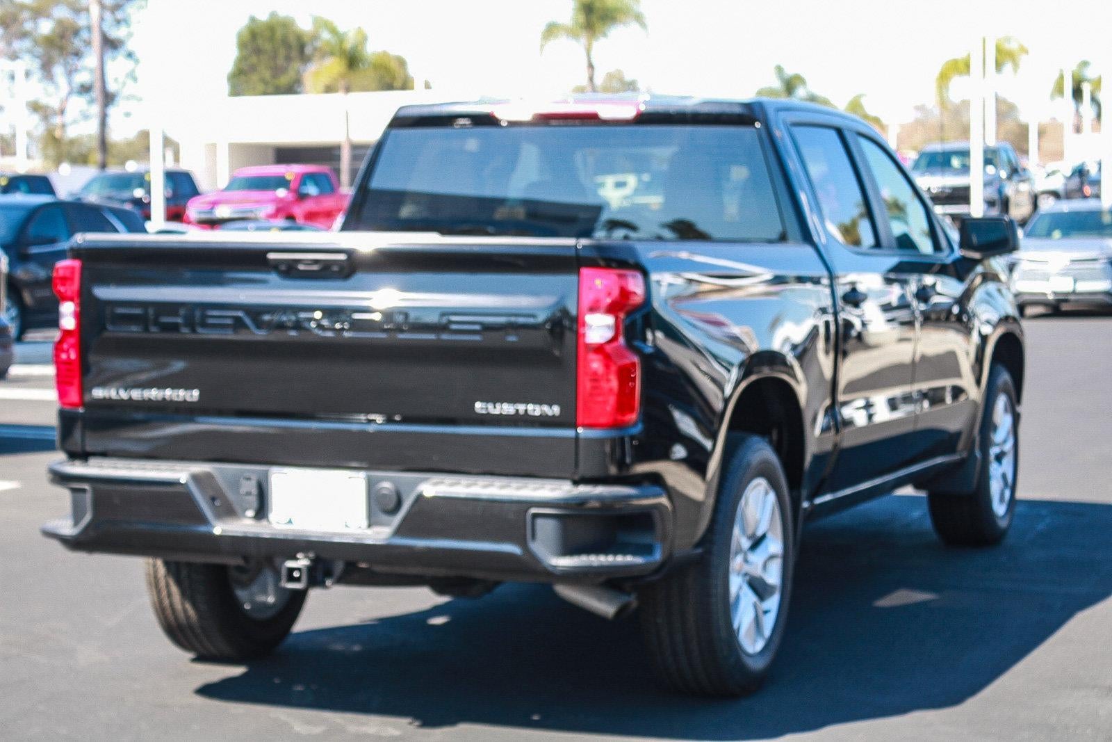 2026 Chevrolet Silverado 1500 Crew Cab Short Box 2-Wheel Drive Custom