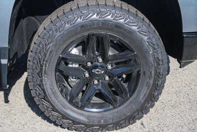2026 Chevrolet Silverado 1500 Crew Cab Short Box 4-Wheel Drive Custom Trail Boss