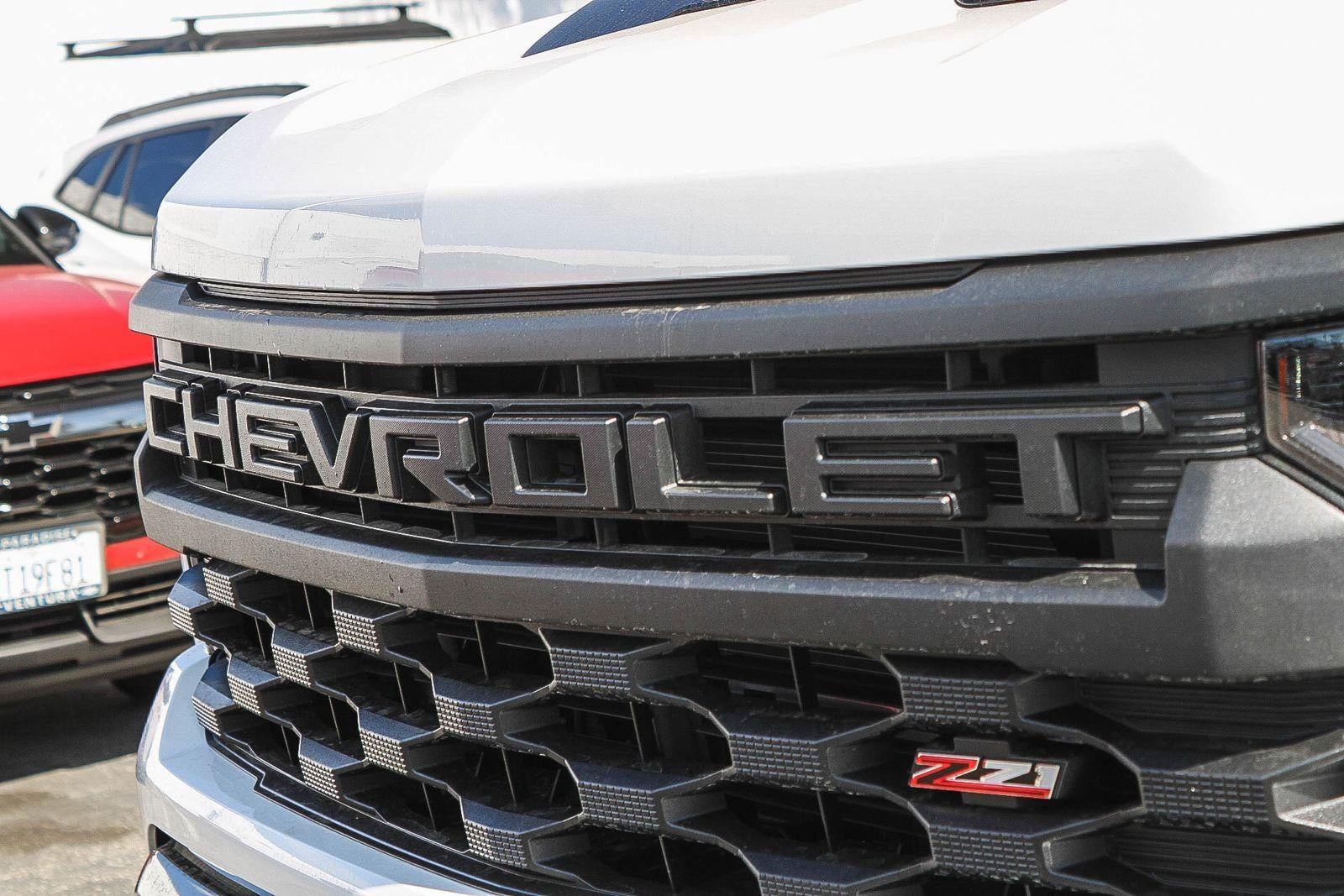 2026 Chevrolet Silverado 1500 Crew Cab Short Box 4-Wheel Drive Custom Trail Boss