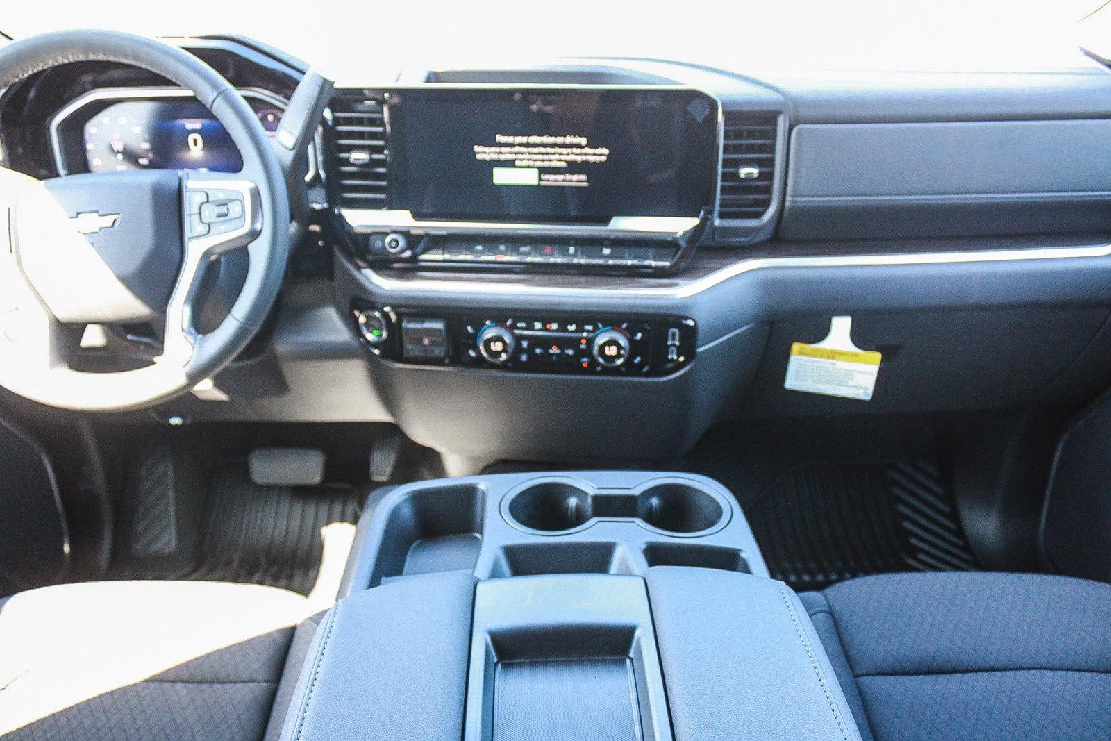2026 Chevrolet Silverado 1500 Crew Cab Short Box 4-Wheel Drive LT 2FL
