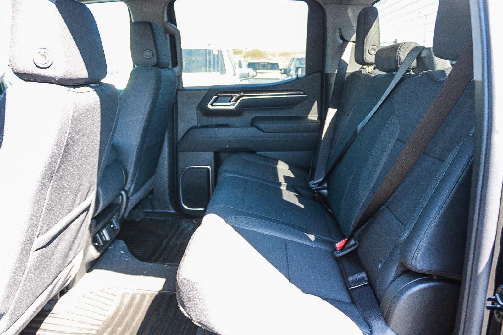 2026 Chevrolet Silverado 1500 Crew Cab Short Box 4-Wheel Drive LT 2FL