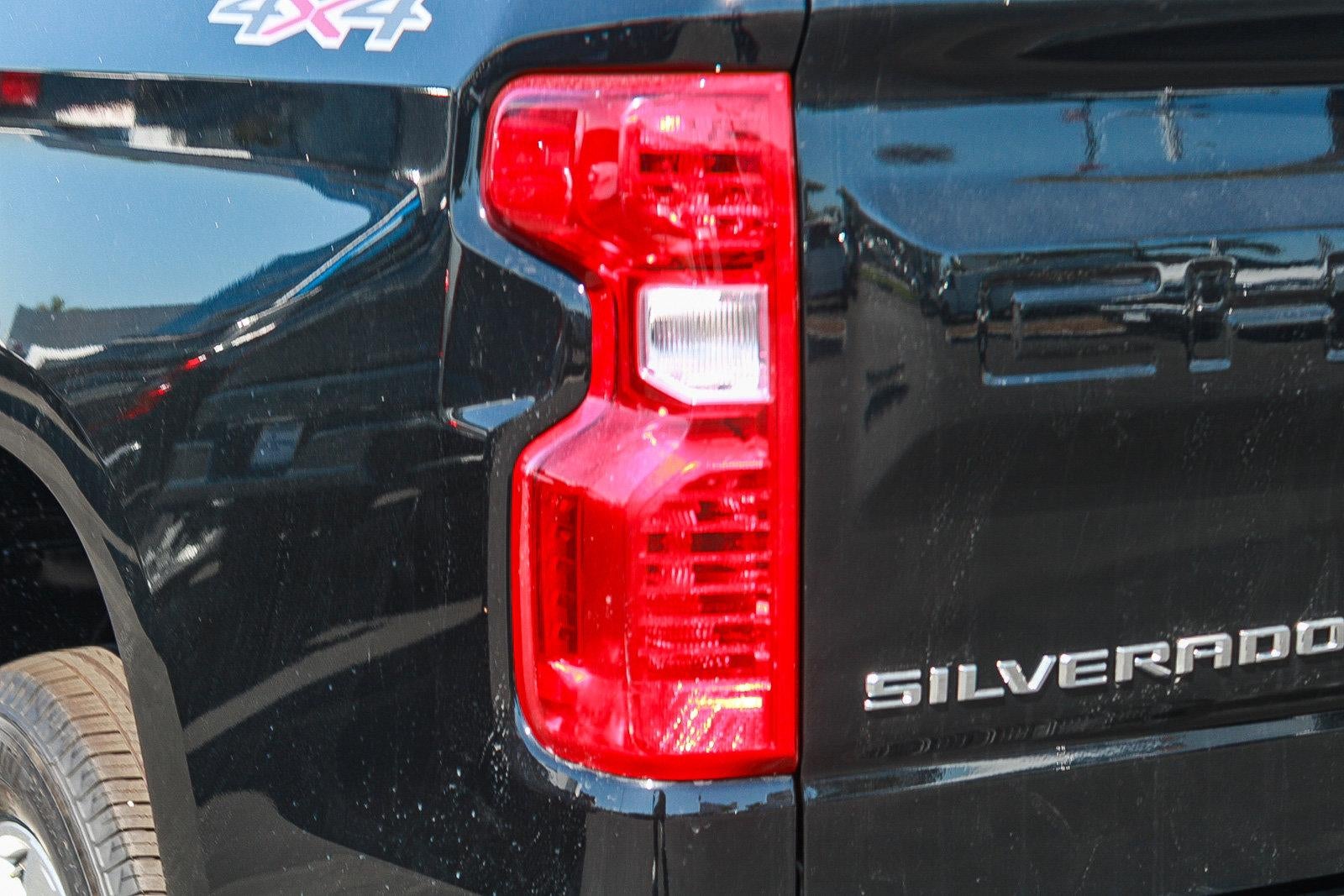 2026 Chevrolet Silverado 1500 Crew Cab Short Box 4-Wheel Drive LT 2FL