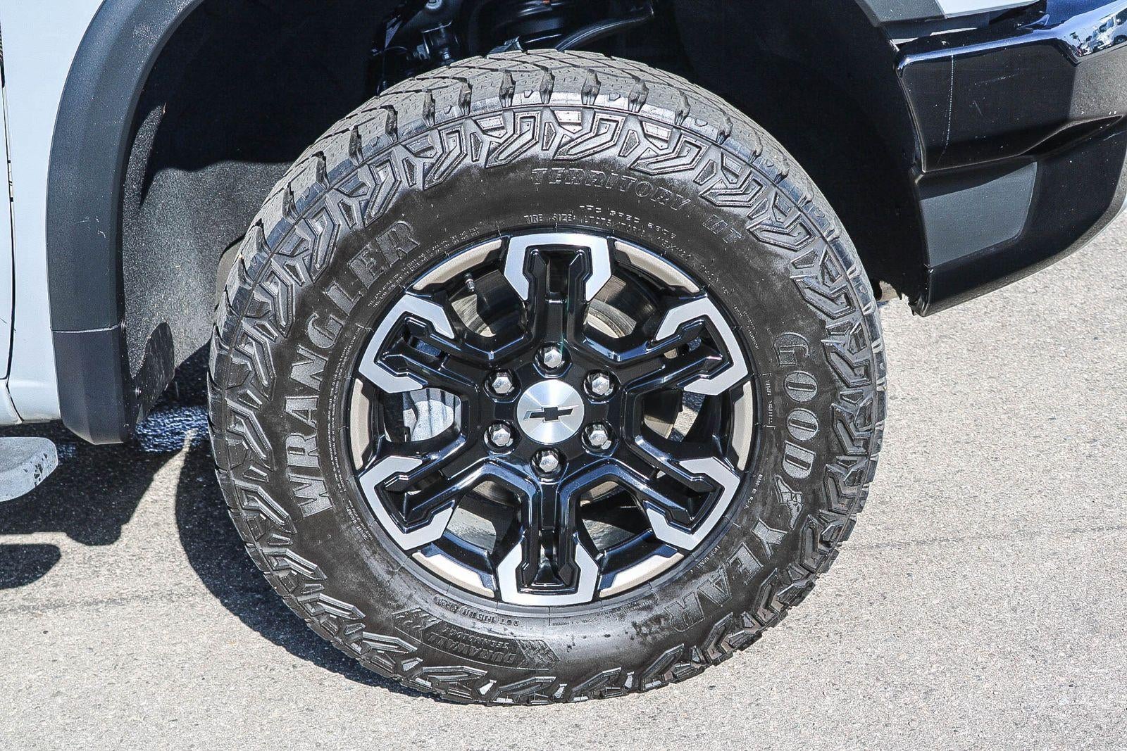 2024 Chevrolet Silverado 1500 ZR2