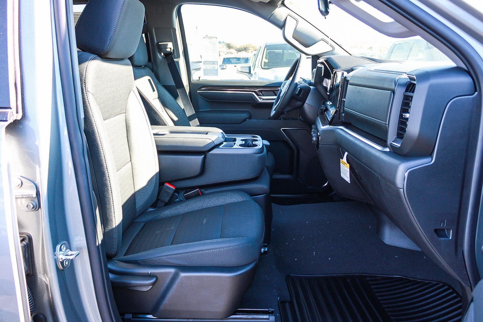 2026 Chevrolet Silverado 1500 Crew Cab Short Box 4-Wheel Drive LT 1LT