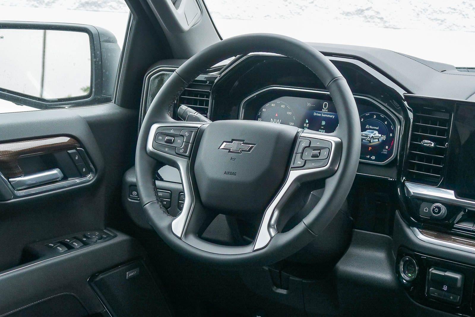 2026 Chevrolet Silverado 1500 Crew Cab Short Box 4-Wheel Drive RST