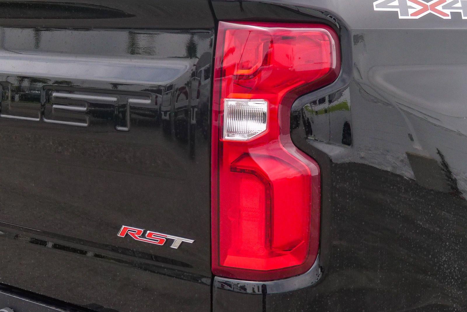 2026 Chevrolet Silverado 1500 Crew Cab Short Box 4-Wheel Drive RST