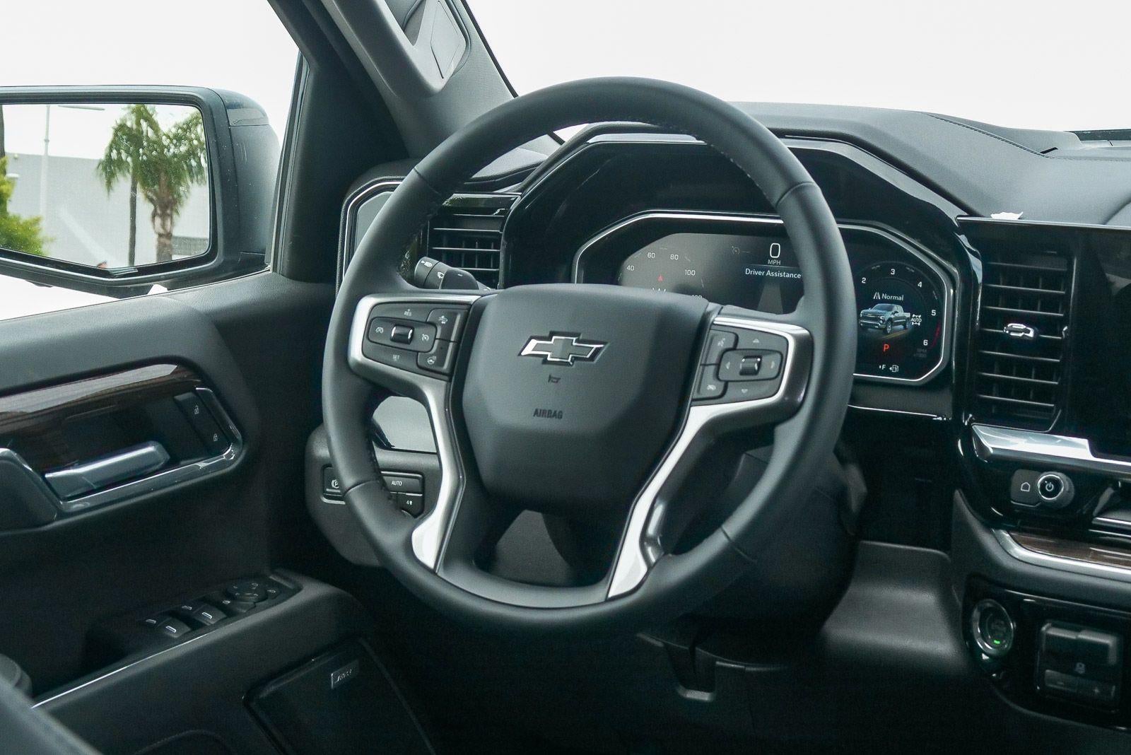2026 Chevrolet Silverado 1500 Crew Cab Short Box 4-Wheel Drive RST