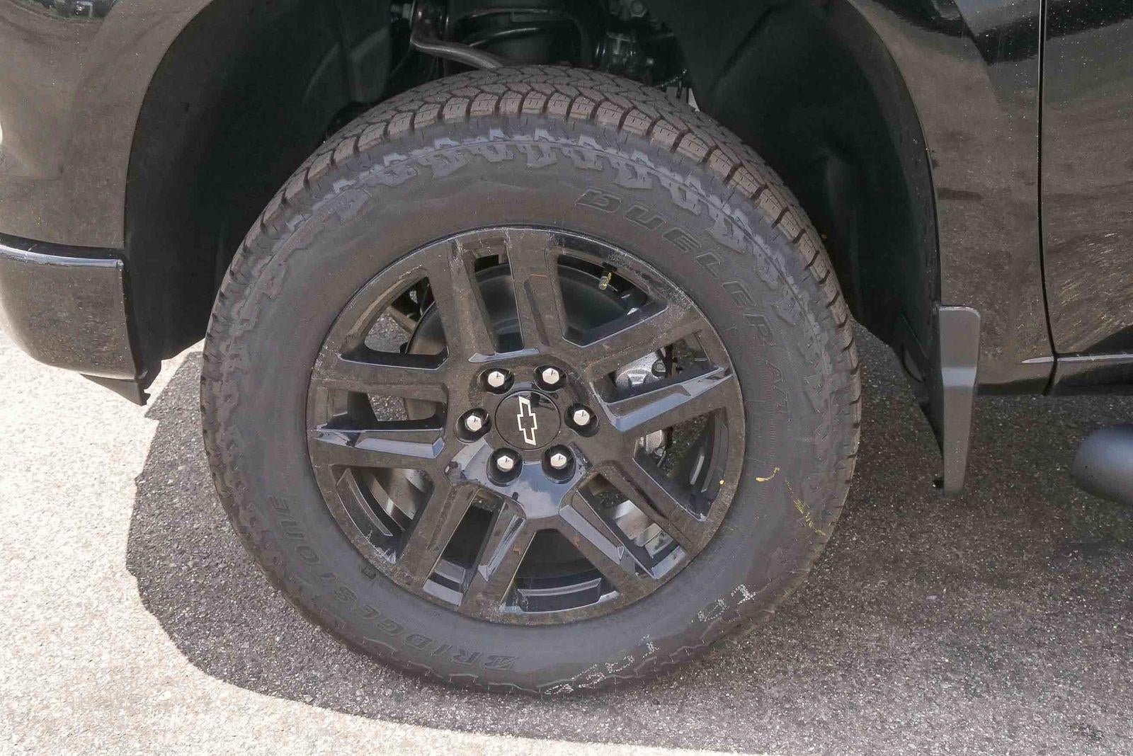 2026 Chevrolet Silverado 1500 Crew Cab Short Box 4-Wheel Drive LT Trail Boss