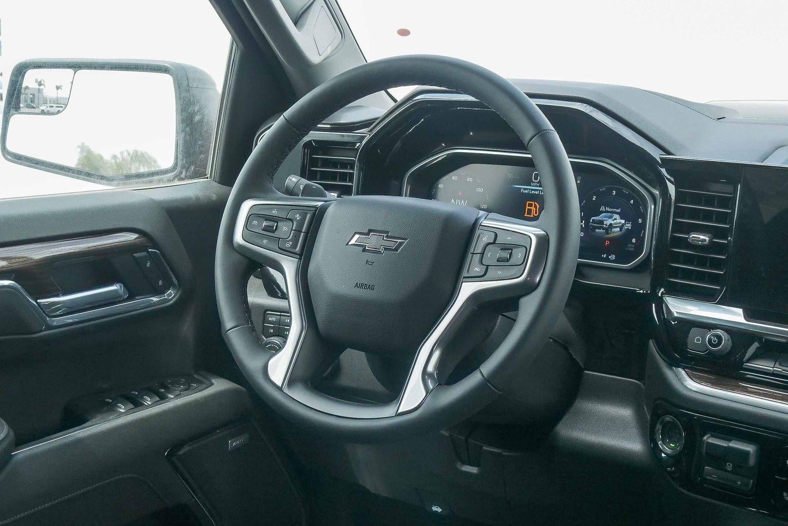 2026 Chevrolet Silverado 1500 Crew Cab Short Box 4-Wheel Drive LT Trail Boss