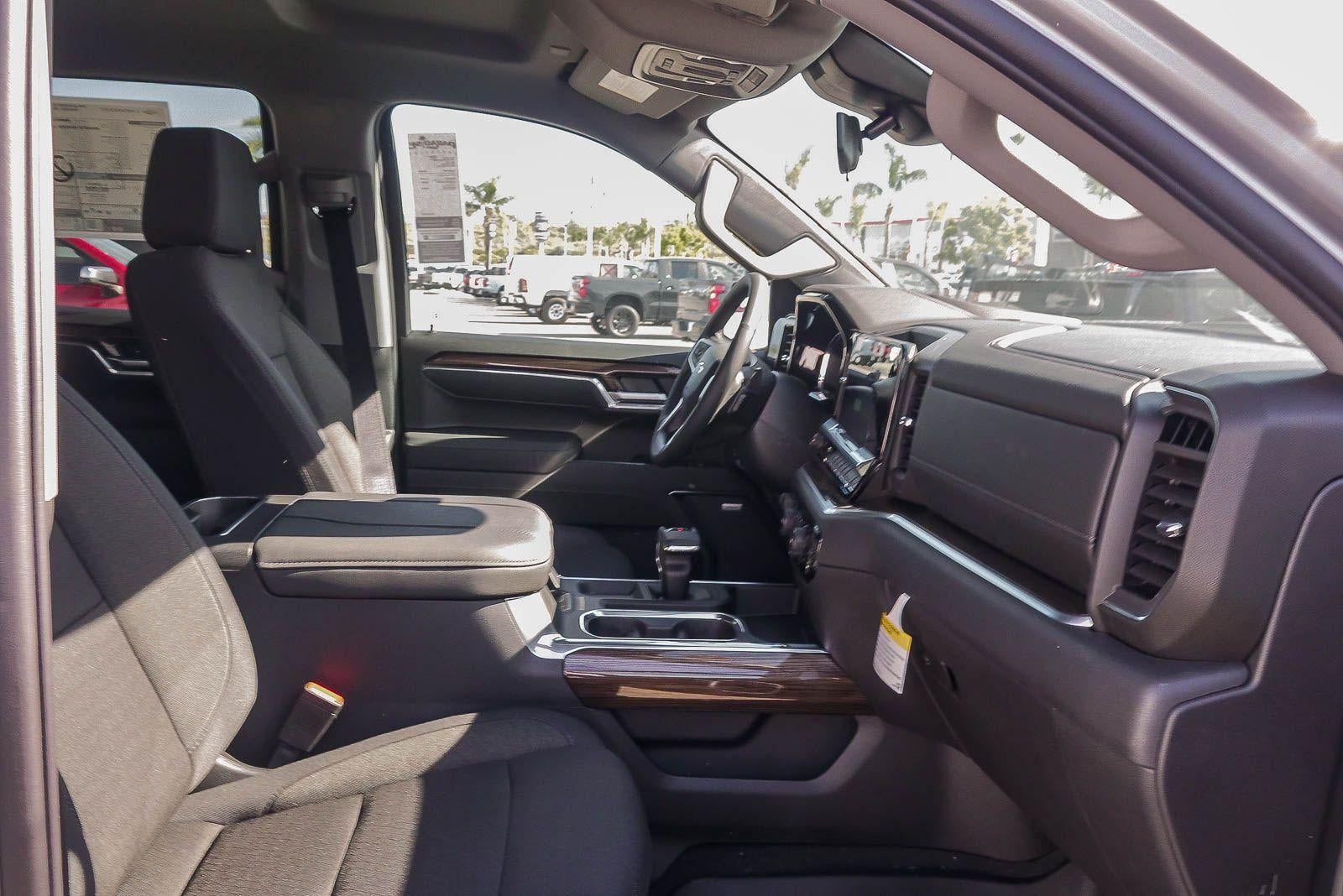 2026 Chevrolet Silverado 1500 Base