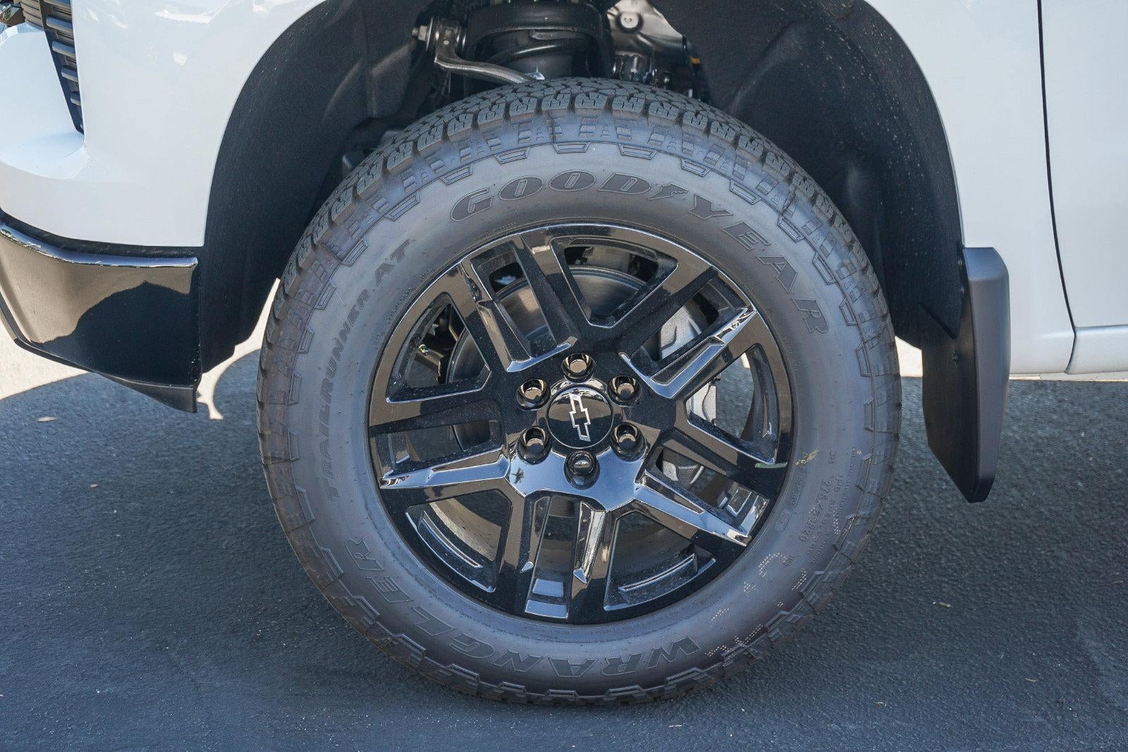 2026 Chevrolet Silverado 1500 Crew Cab Short Box 4-Wheel Drive LT Trail Boss