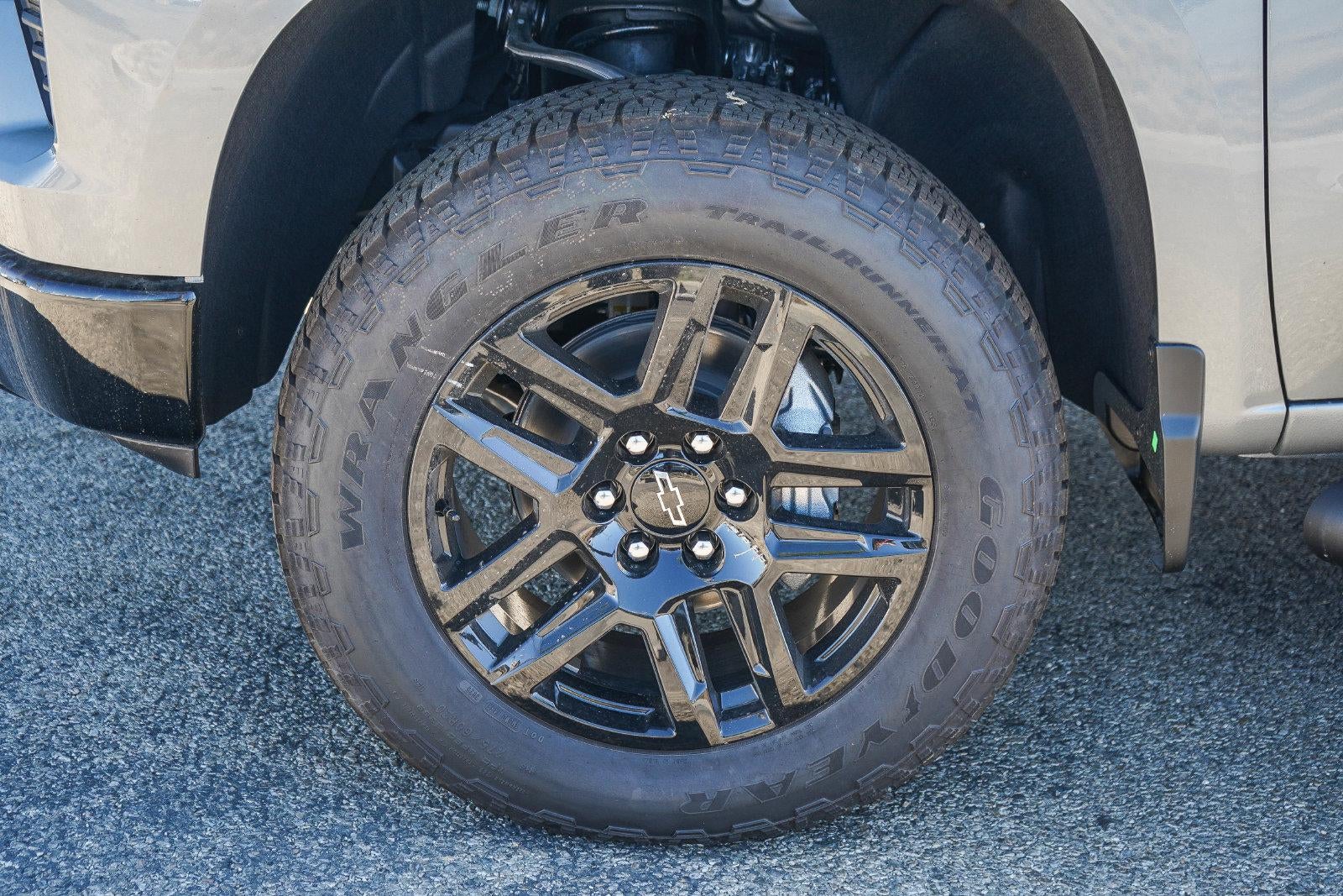 2026 Chevrolet Silverado 1500 Crew Cab Short Box 4-Wheel Drive LT Trail Boss