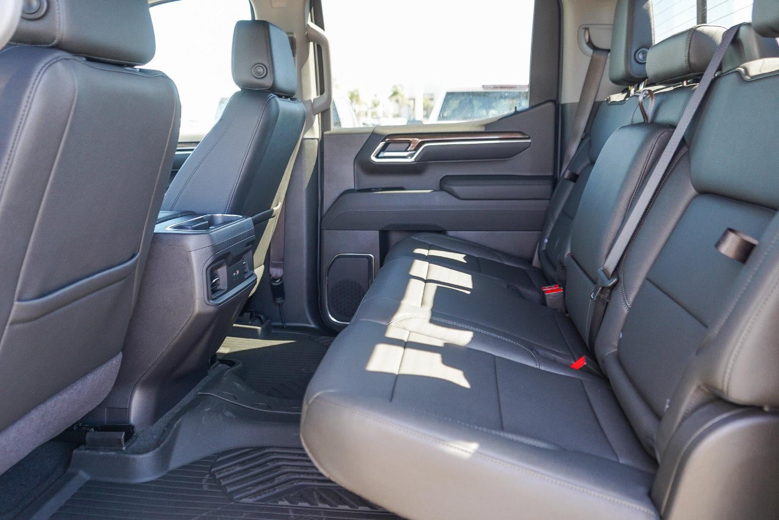 2026 Chevrolet Silverado 1500 Crew Cab Short Box 4-Wheel Drive LT Trail Boss