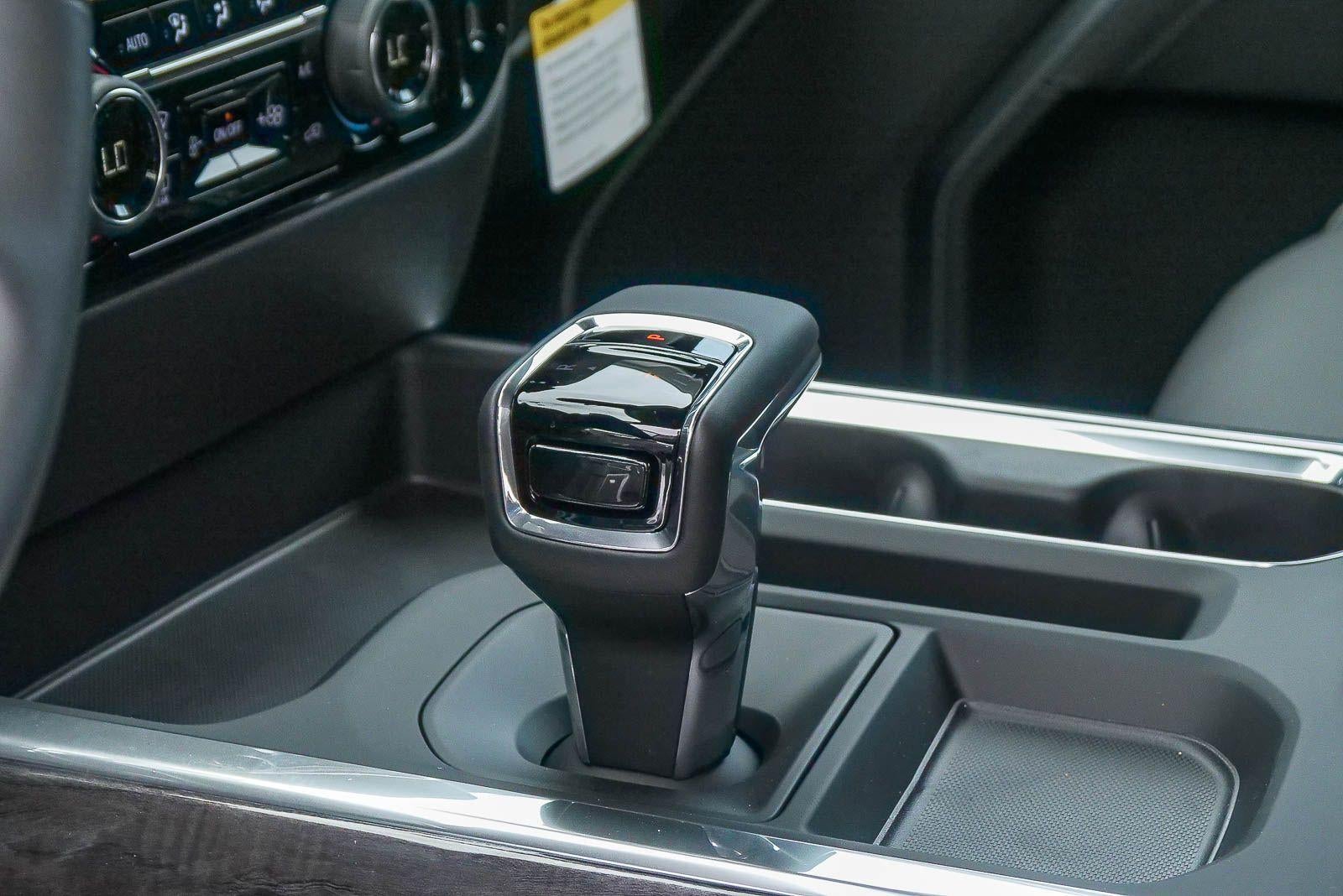 2026 Chevrolet Silverado 1500 Crew Cab Short Box 4-Wheel Drive LTZ