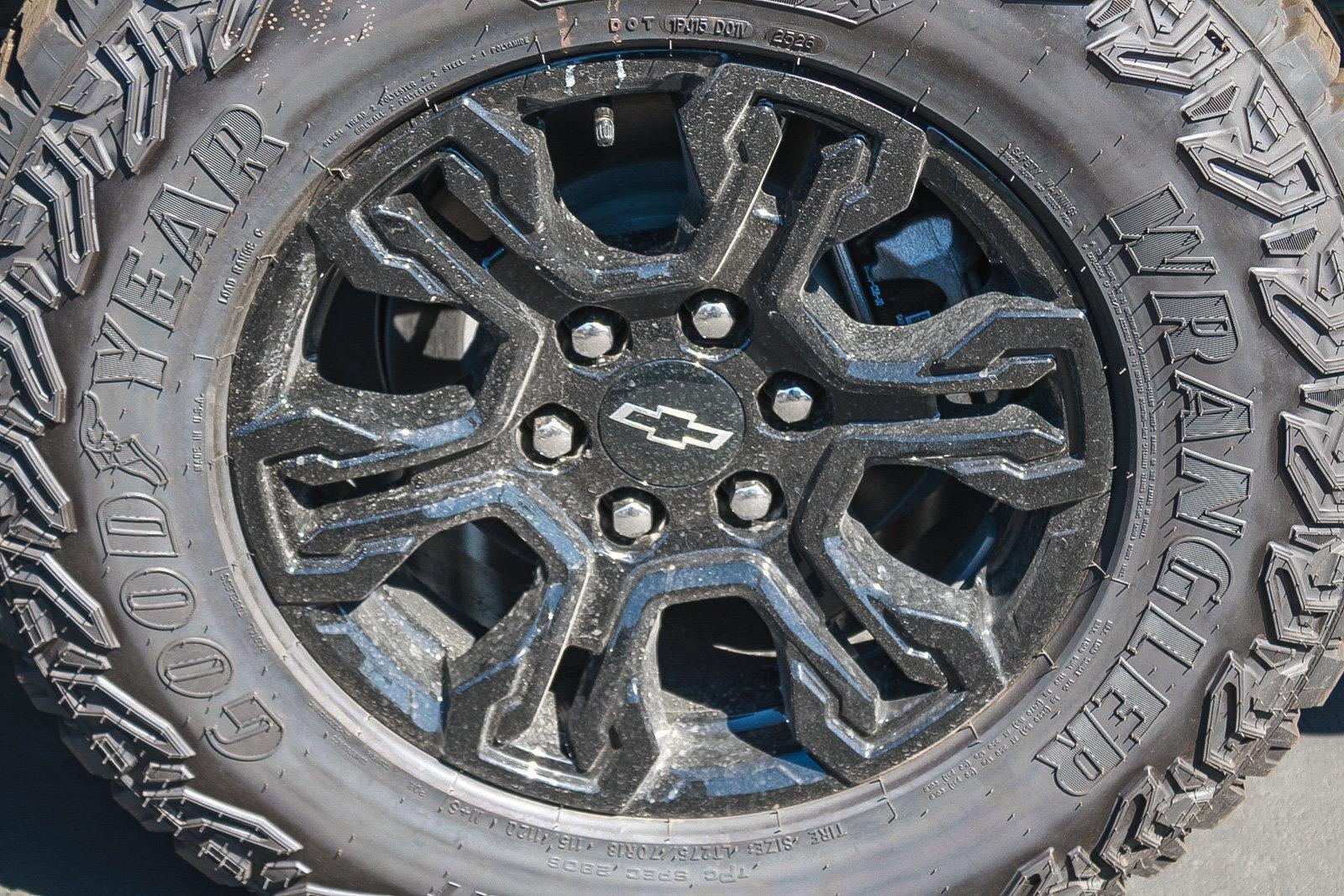 2026 Chevrolet Silverado 1500 Crew Cab Short Box 4-Wheel Drive ZR2