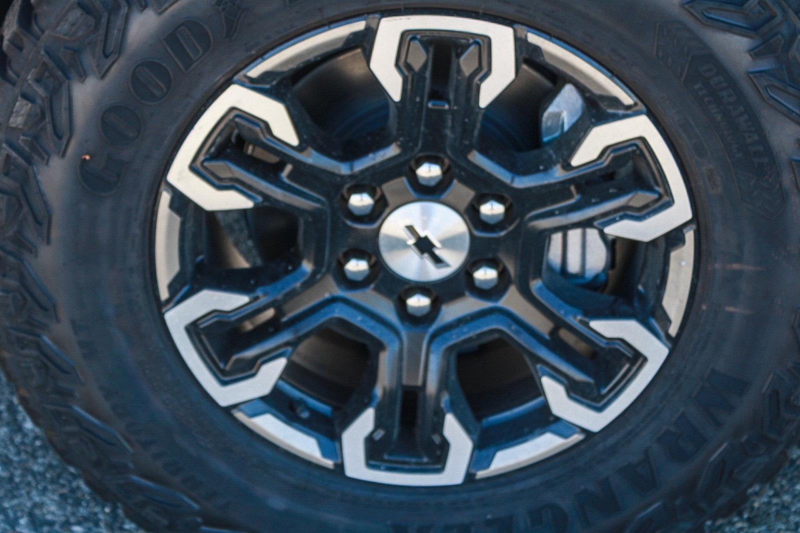 2026 Chevrolet Silverado 1500 Crew Cab Short Box 4-Wheel Drive ZR2