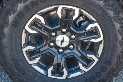 2026 Chevrolet Silverado 1500 Crew Cab Short Box 4-Wheel Drive ZR2