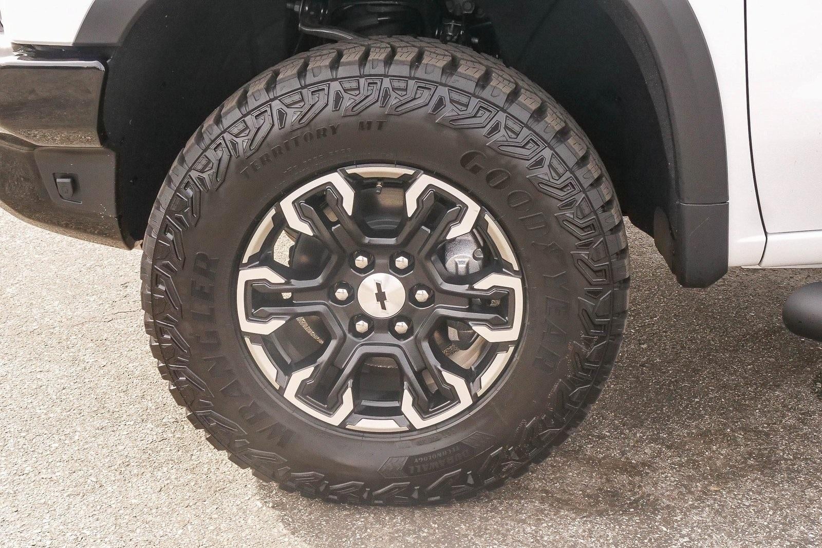 2026 Chevrolet Silverado 1500 Crew Cab Short Box 4-Wheel Drive ZR2