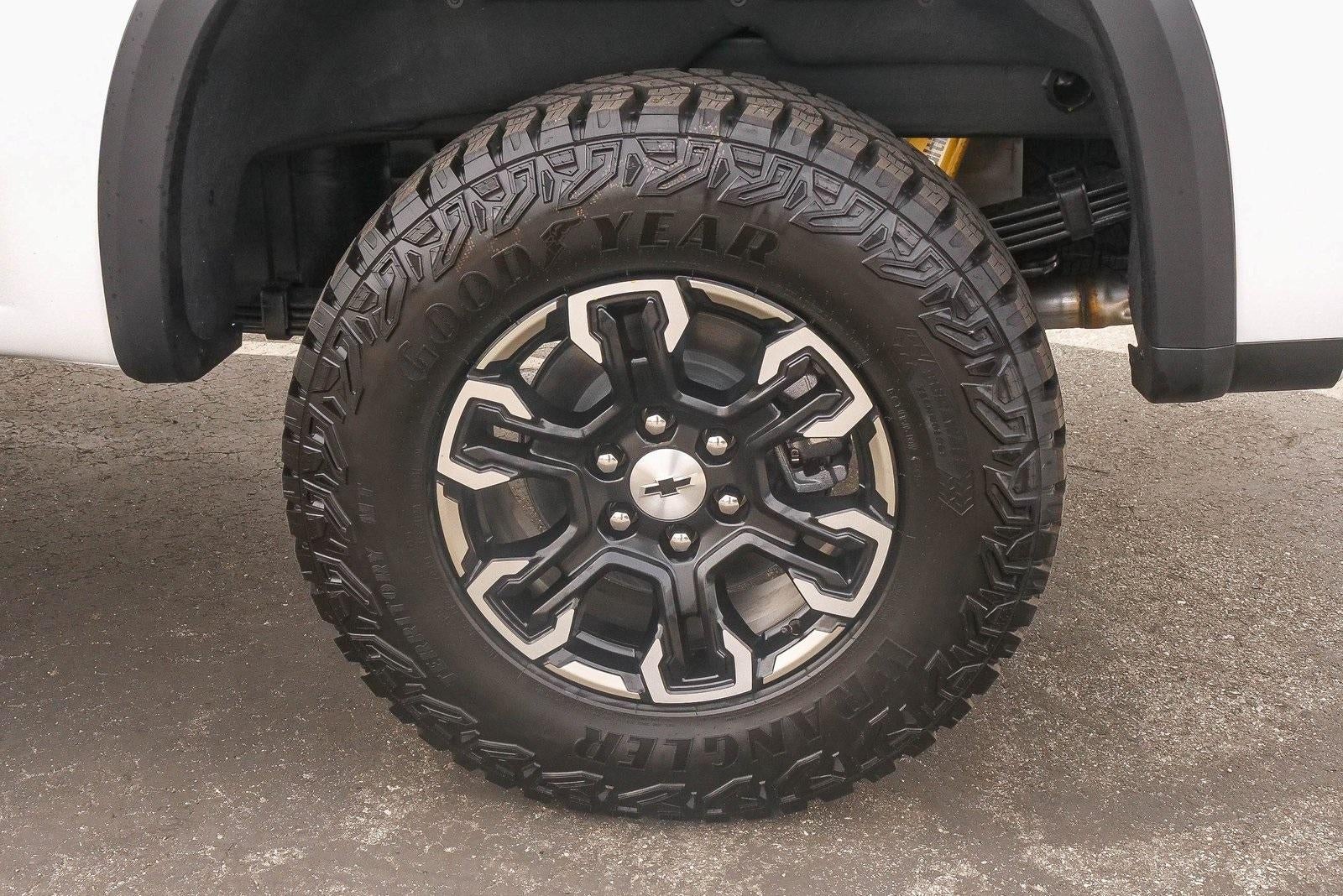 2026 Chevrolet Silverado 1500 Crew Cab Short Box 4-Wheel Drive ZR2