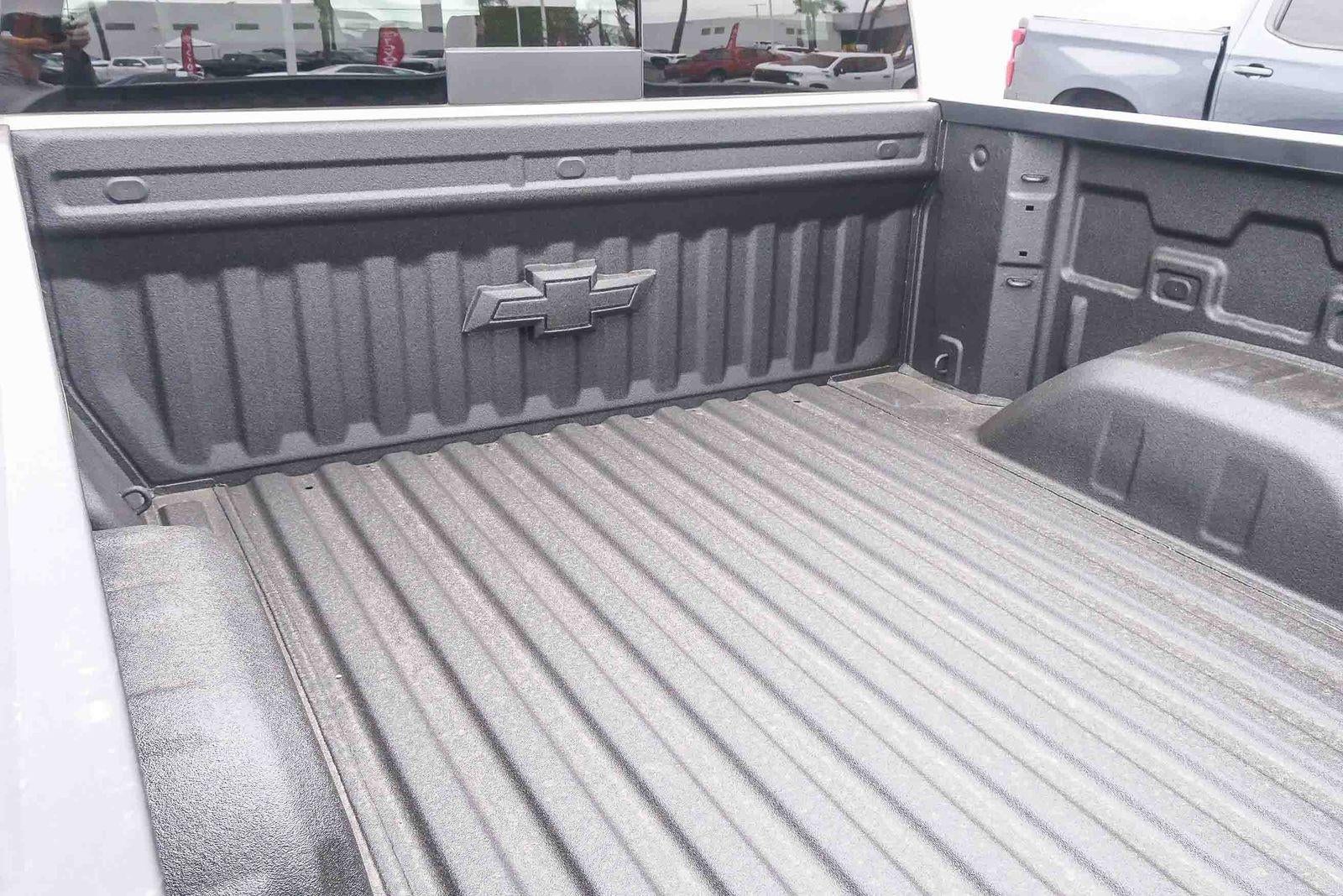 2026 Chevrolet Silverado 1500 Crew Cab Short Box 4-Wheel Drive ZR2