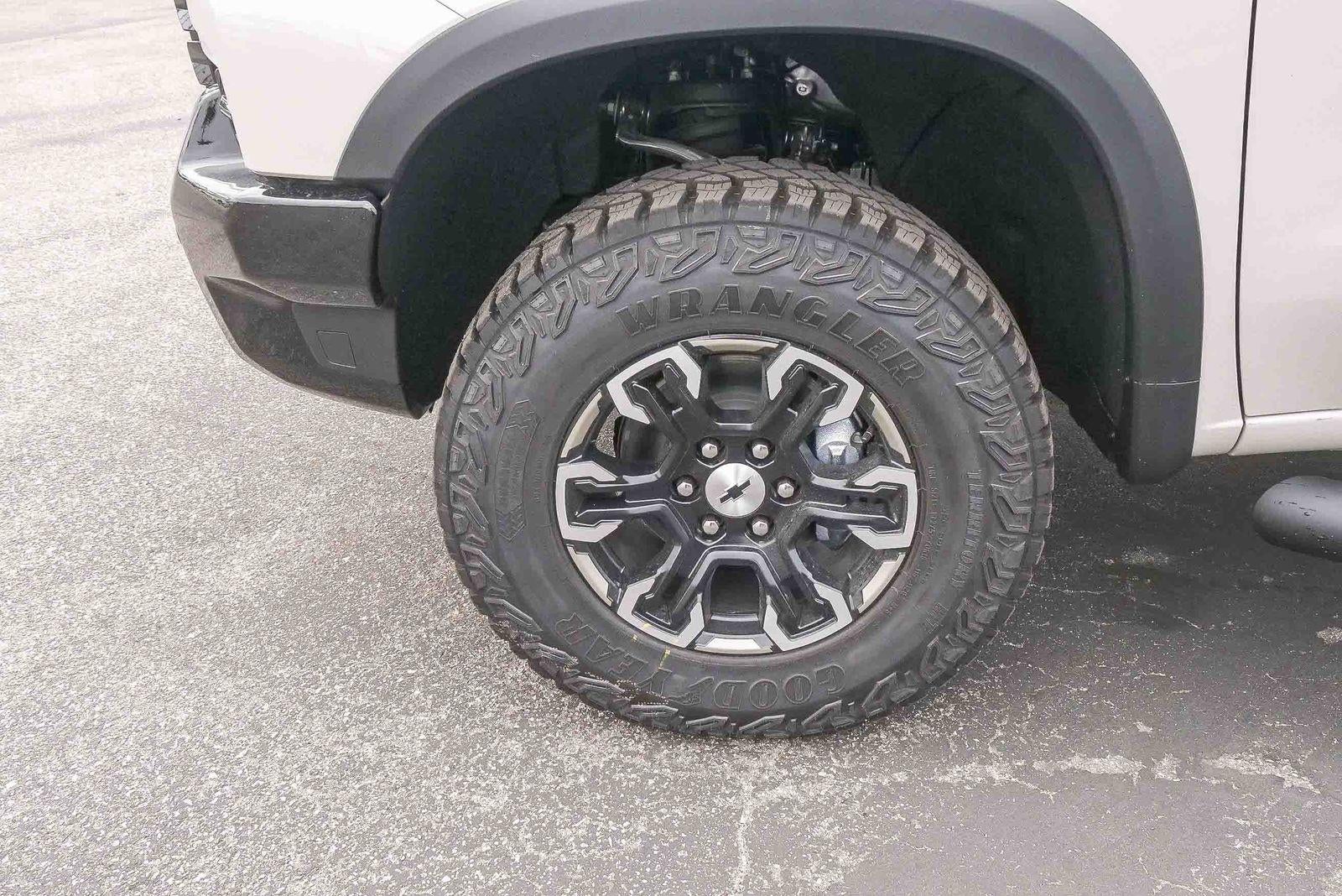 2026 Chevrolet Silverado 1500 Crew Cab Short Box 4-Wheel Drive ZR2