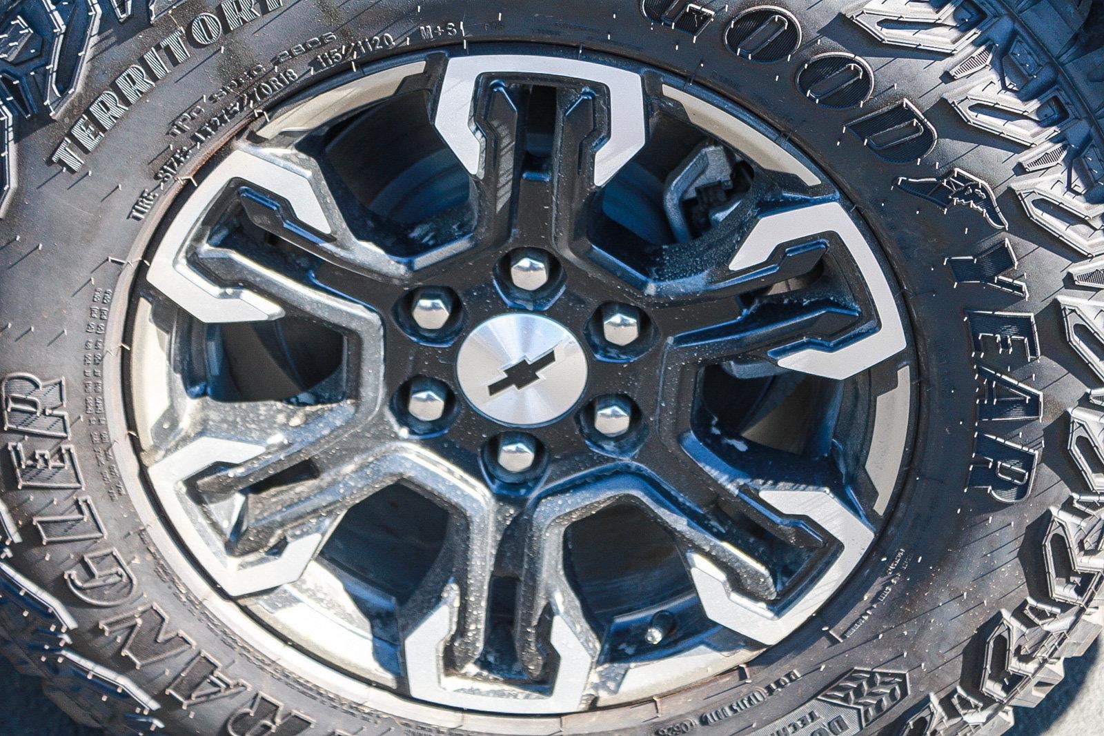 2026 Chevrolet Silverado 1500 Crew Cab Short Box 4-Wheel Drive ZR2