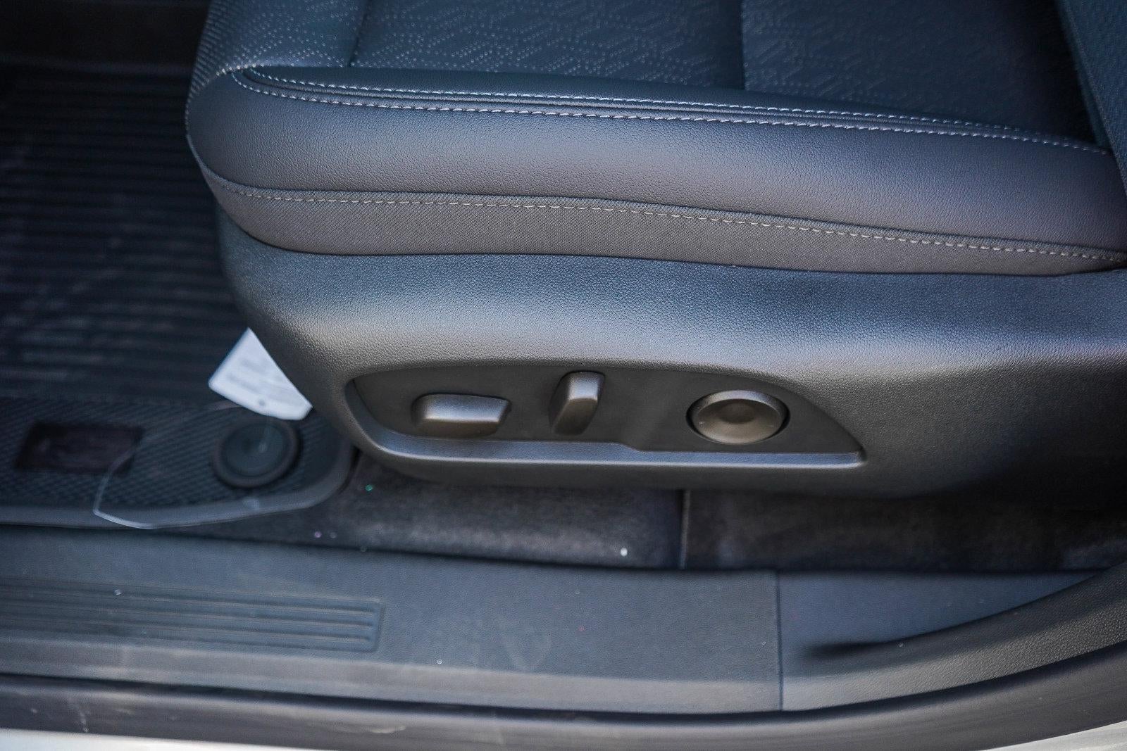 2027 Chevrolet Equinox FWD LT