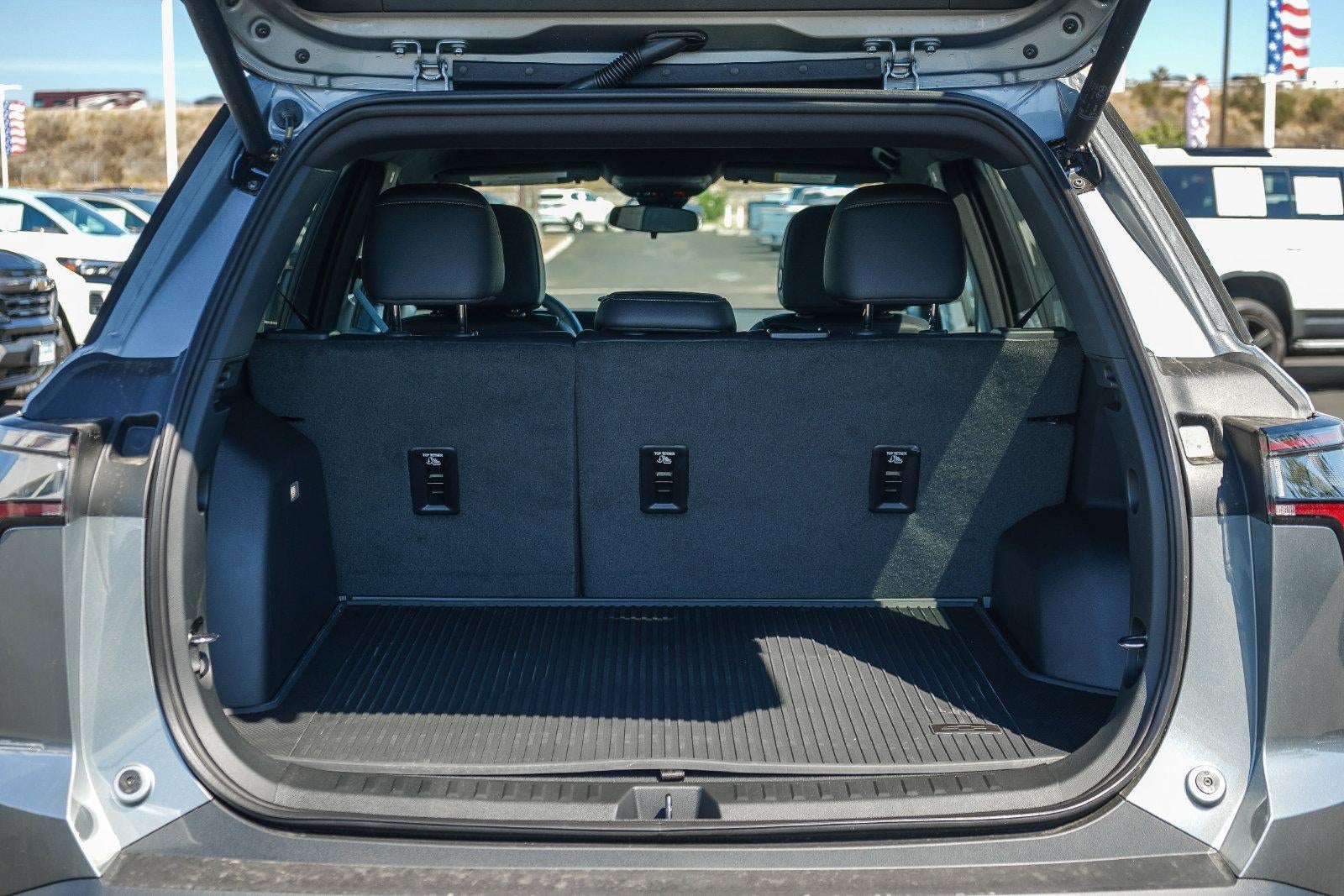 2027 Chevrolet Equinox FWD LT
