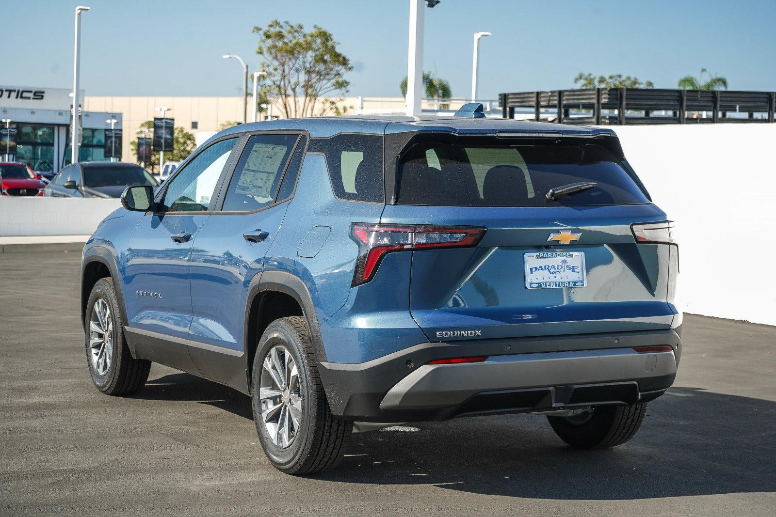 2027 Chevrolet Equinox FWD LT