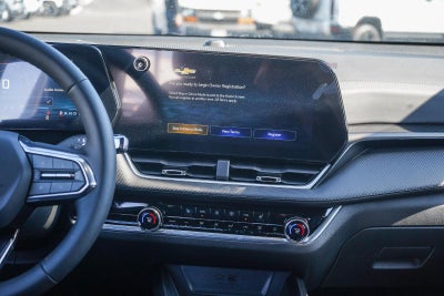 2027 Chevrolet Equinox FWD LT