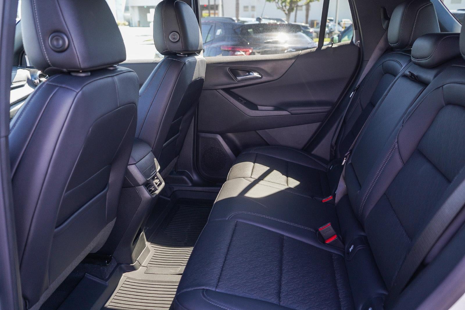 2027 Chevrolet Equinox FWD LT