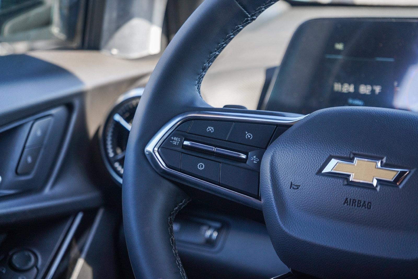 2027 Chevrolet Equinox FWD LT