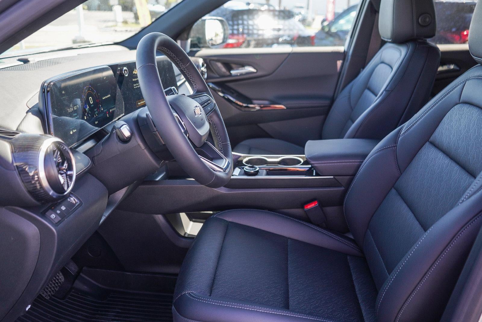 2027 Chevrolet Equinox FWD LT