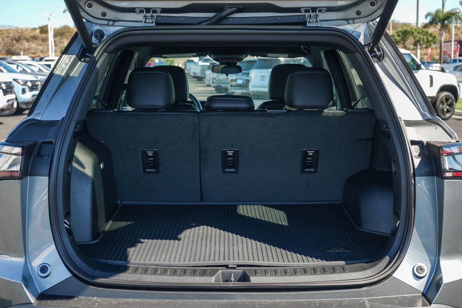 2027 Chevrolet Equinox FWD LT