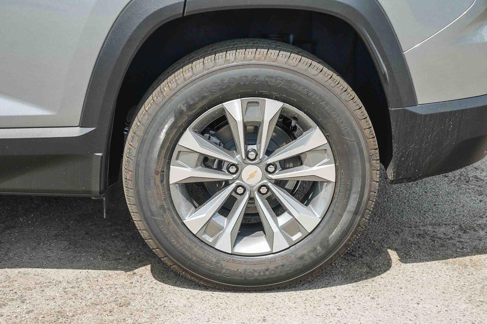 2027 Chevrolet Equinox FWD LT