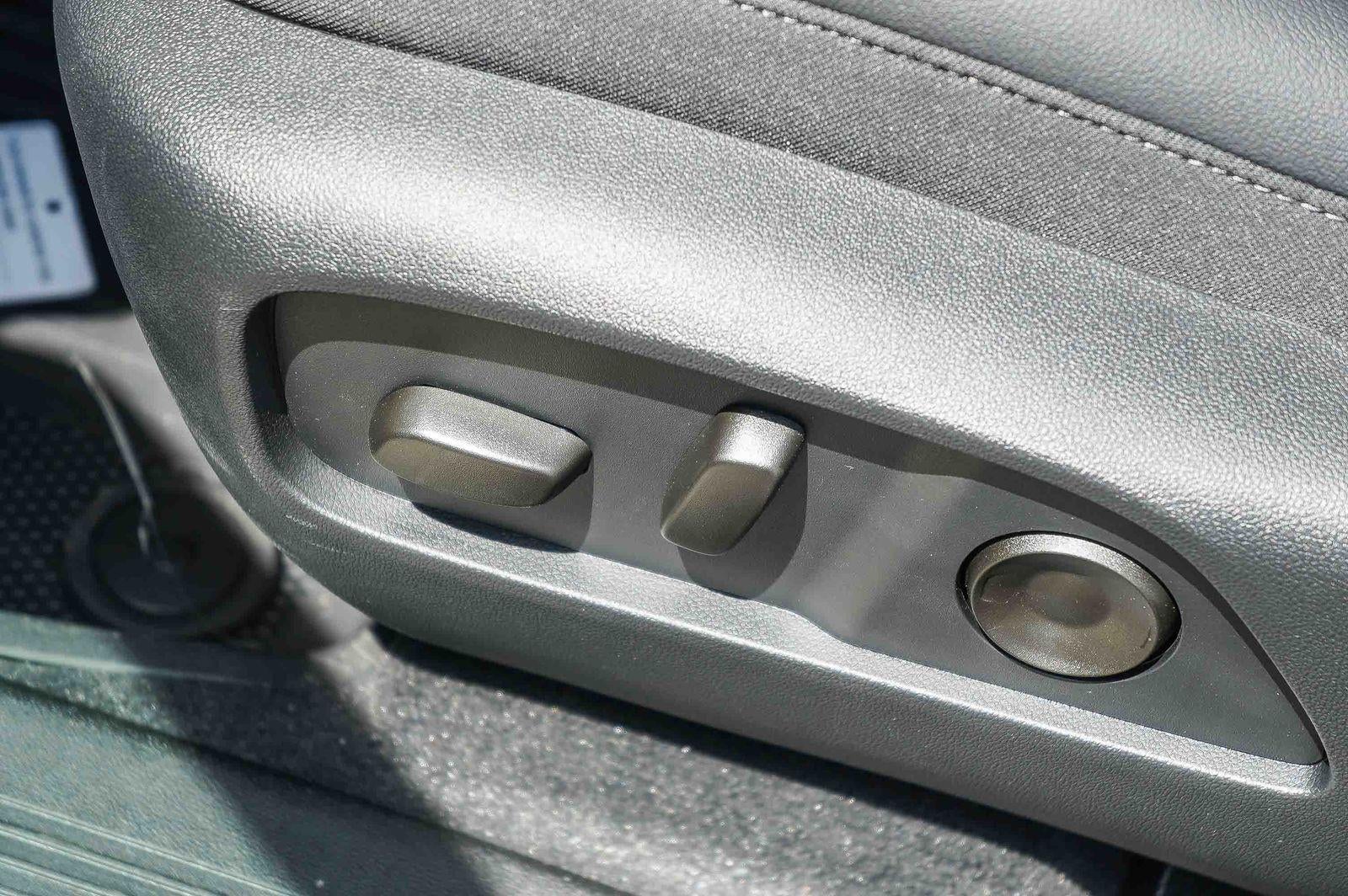 2027 Chevrolet Equinox FWD LT