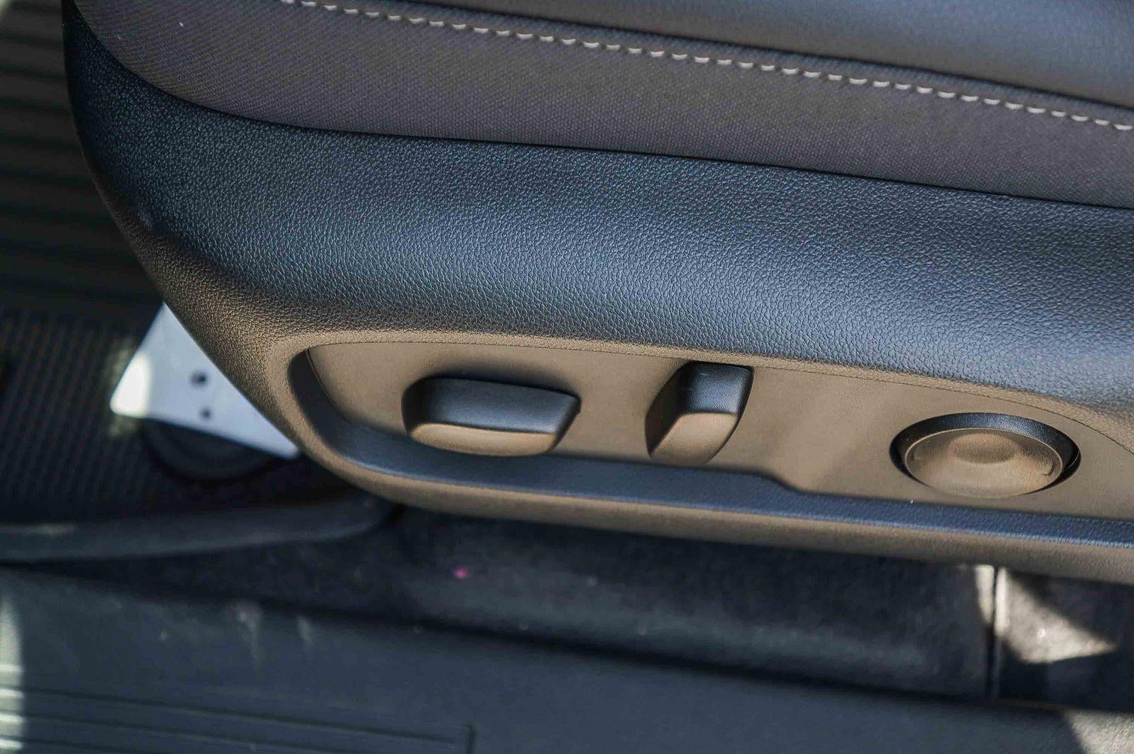 2027 Chevrolet Equinox FWD LT