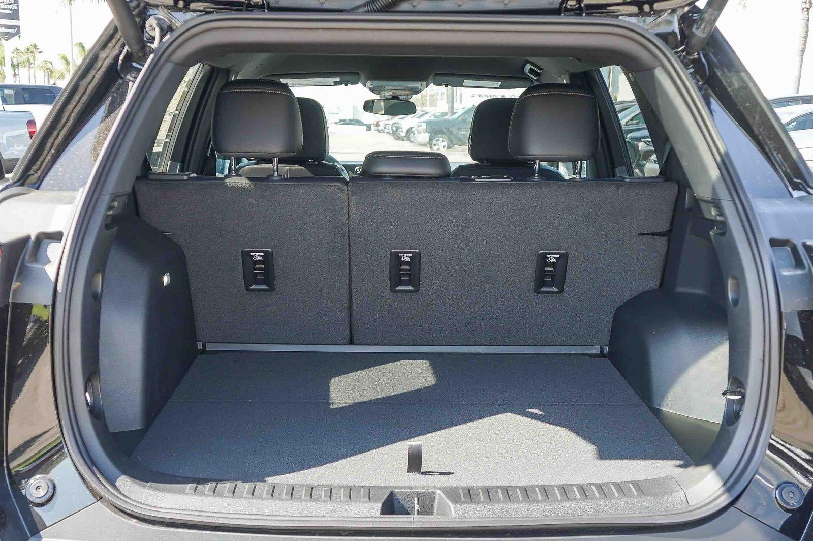 2027 Chevrolet Equinox FWD LT