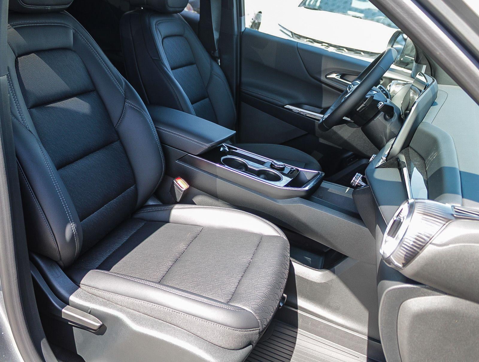 2027 Chevrolet Equinox FWD LT