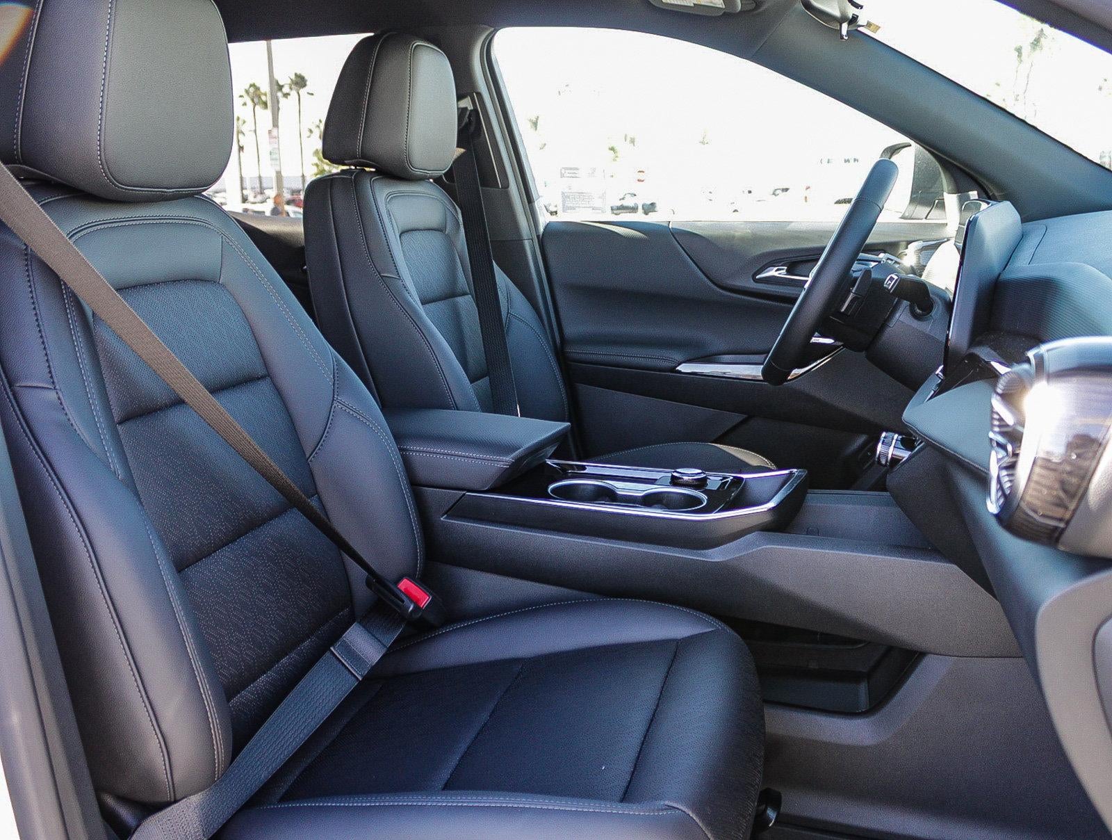 2027 Chevrolet Equinox FWD LT