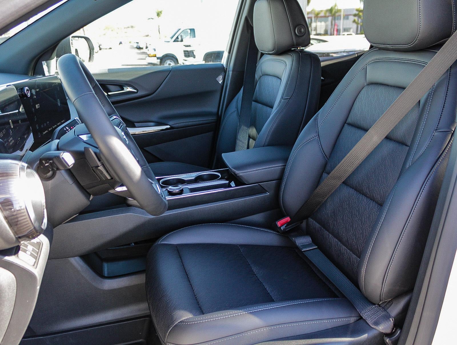 2027 Chevrolet Equinox FWD LT