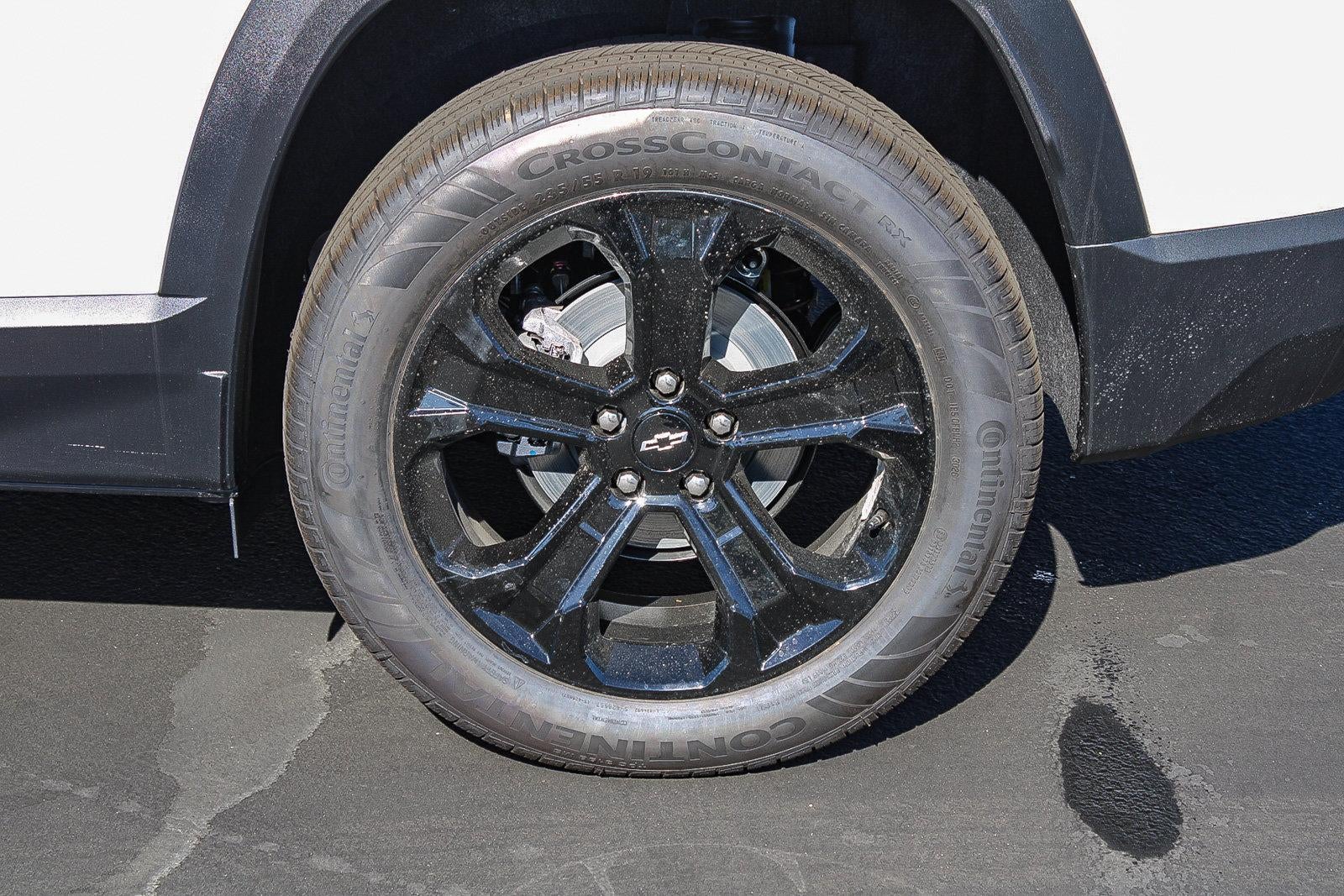2027 Chevrolet Equinox FWD LT