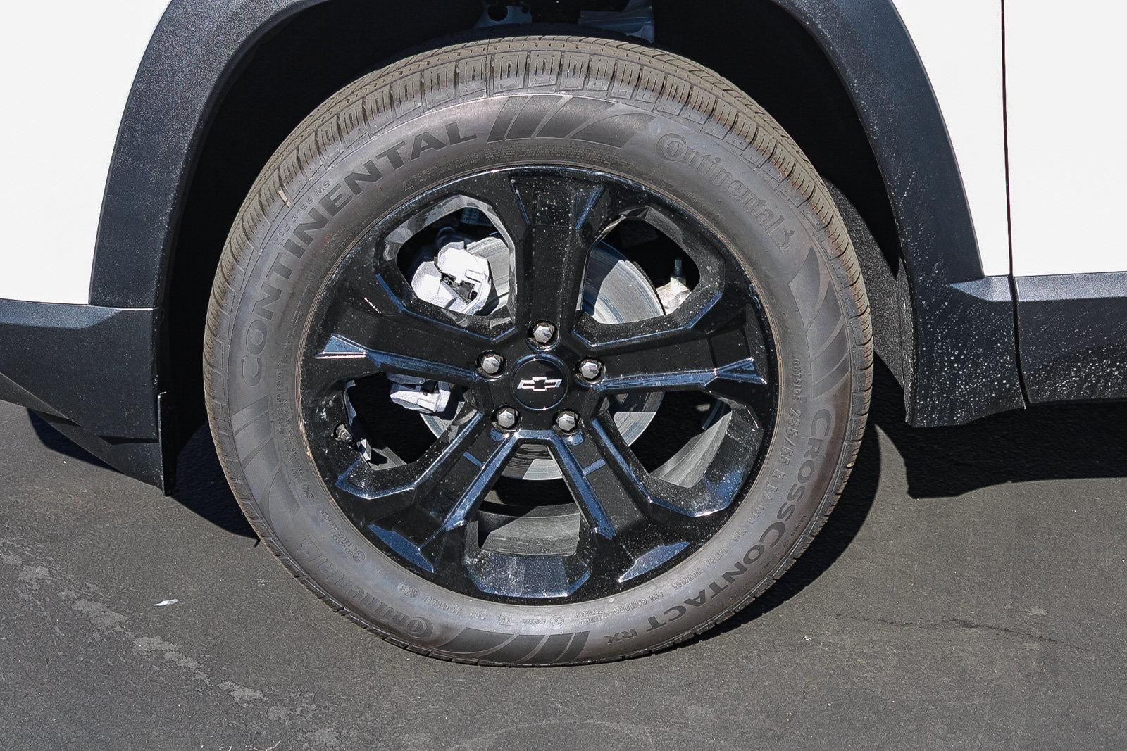 2027 Chevrolet Equinox FWD LT