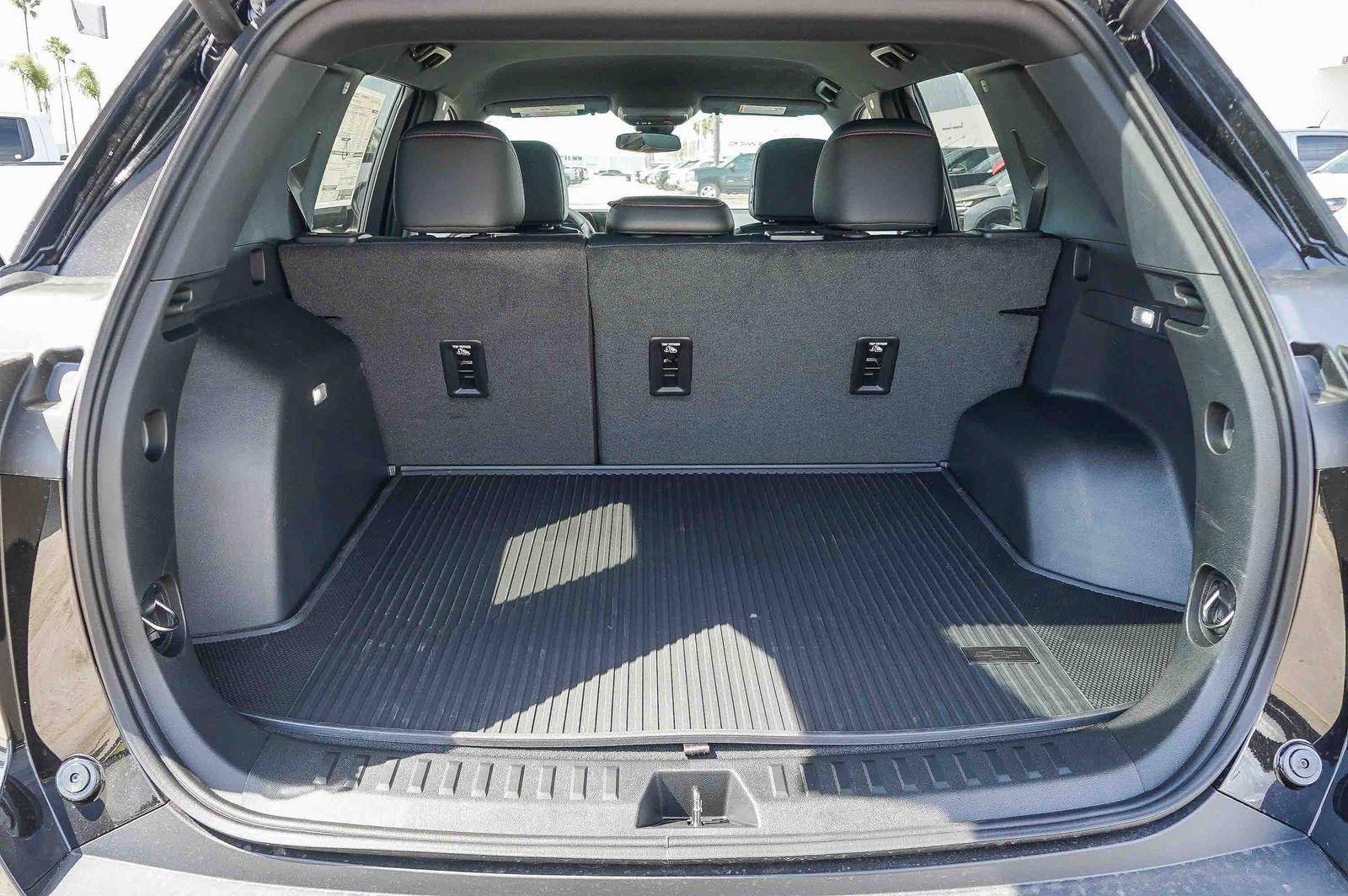 2027 Chevrolet Equinox FWD RS